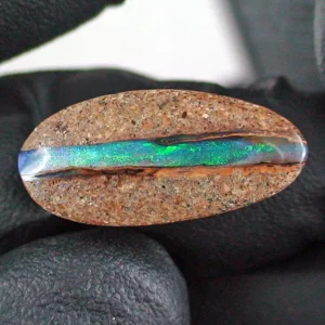 7,59 ct. Boulder Pipe Opal aus Australien – Faszinierendes Farbspiel in Blau, Grün und Türkis (Katzenauge)