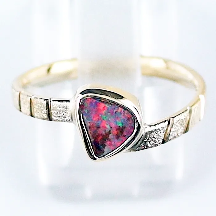 R00433 1 18k gelbgold ring mit top gem boulder opal goldschmuck sicher online bestellen