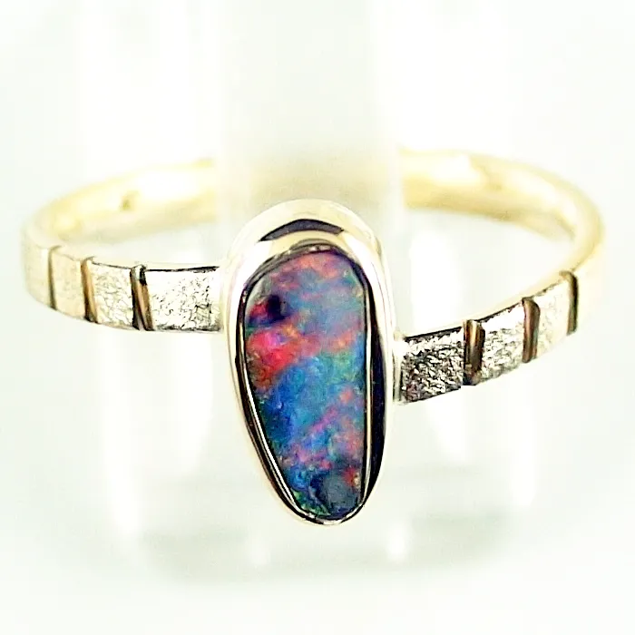 R00435 1 18k gelbgold ring mit top gem boulder opal goldschmuck sicher online bestellen