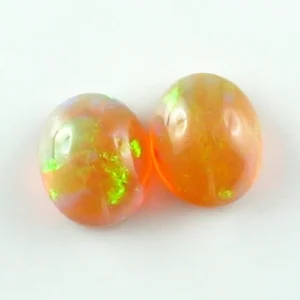 Welo Opal Pärchen 2,90 u. 2,49 ct Multicolor Milchopale Opale
