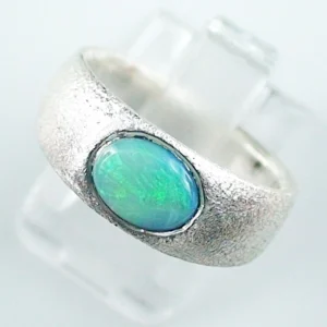 935er Opal Ring mit 0,62 ct. Crystal Opal