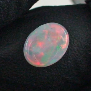 0,91 ct White Opal Multicolor Vollopal aus Coober Pedy Fire