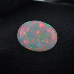 0,86 ct White Opal Multicolor Vollopal aus Coober Pedy Fire