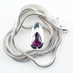 1,75 ct Natürlicher Amethyst Anhänger in 935er Silber mit Tropfenschliff