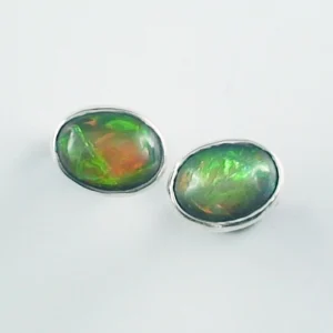 Welo Opal Ohrstecker 0,87 ct. + 0,93 ct. aus 925er Sterling Silber