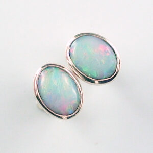 White Opal Ohrstecker aus 935er Silber mit 1,42 ct aus Coober Pedy