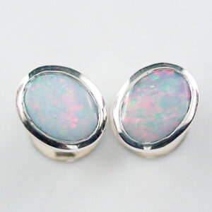Silber-Ohrstecker mit 1,18 ct White Opalen aus Coober Pedy