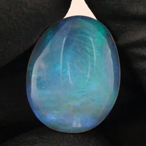 6,25 ct Black Crystal Opal Vollopal