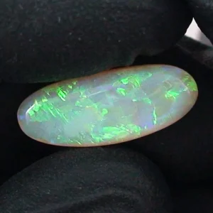 4,17 ct Black Crystal Opal Vollopal