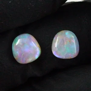 1,05 u. 0,86 ct White Opal Olympic Fields Australien Vollopal Pärchen f. Ohrringe