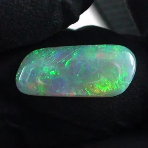 4,99 ct Black Crystal Opal Vollopal