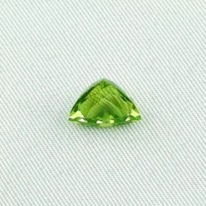 2,93 ct Peridot Triangle Dreieck Chrysolith Edelstein Schmuckstein