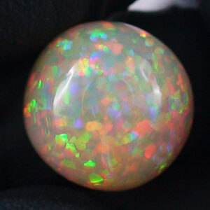 Welo Opal 11,38 ct Multicolor Vollopal aus Afrika - Die Wiege des Lebens