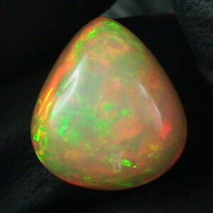 Welo Opal 8,63 ct Multicolor Vollopal aus Afrika - Die Wiege des Lebens