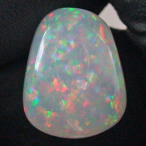 Welo Opal 7,63 ct Multicolor Vollopal aus Afrika - Die Wiege des Lebens