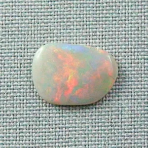 3,84 ct White Opal Opalstein Multicolor Mintabie Australien
